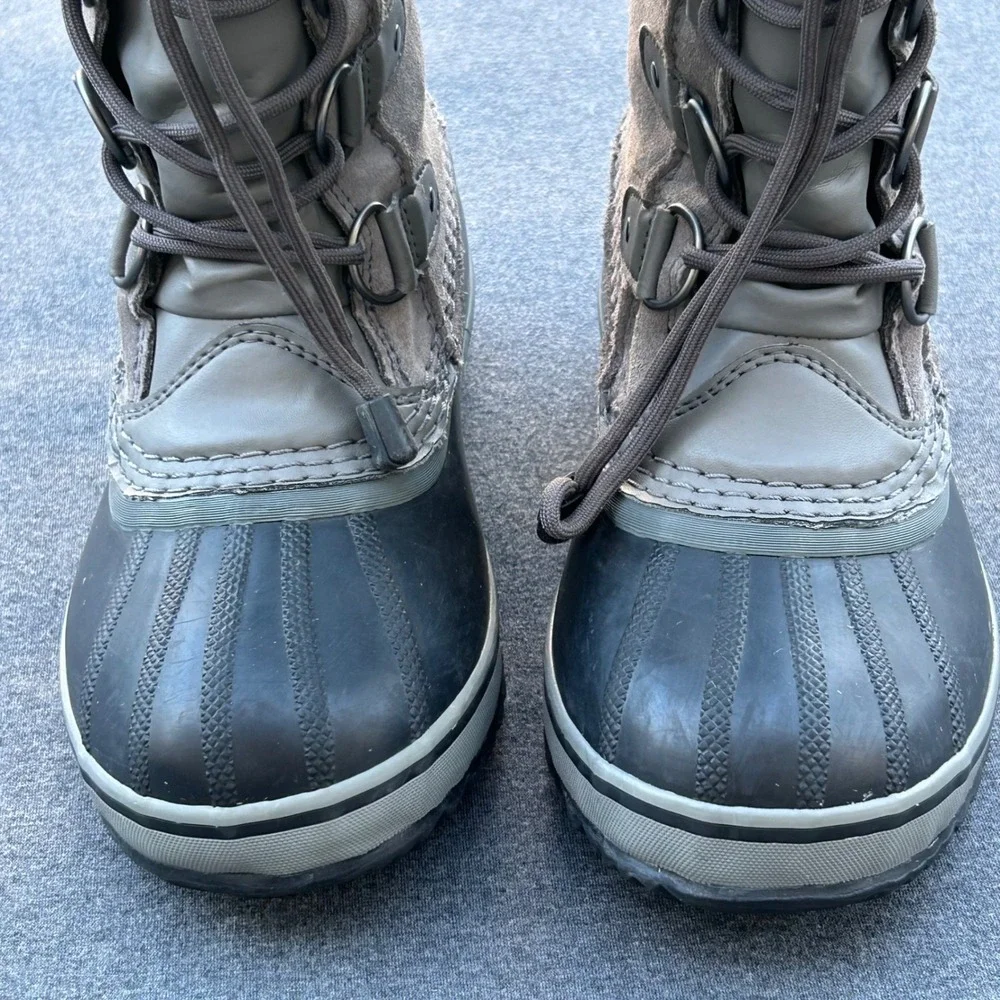 Sorel Joan of Arctic Youth Girls 4 Gray Waterproof Insulated Snow Boots Faux Fur